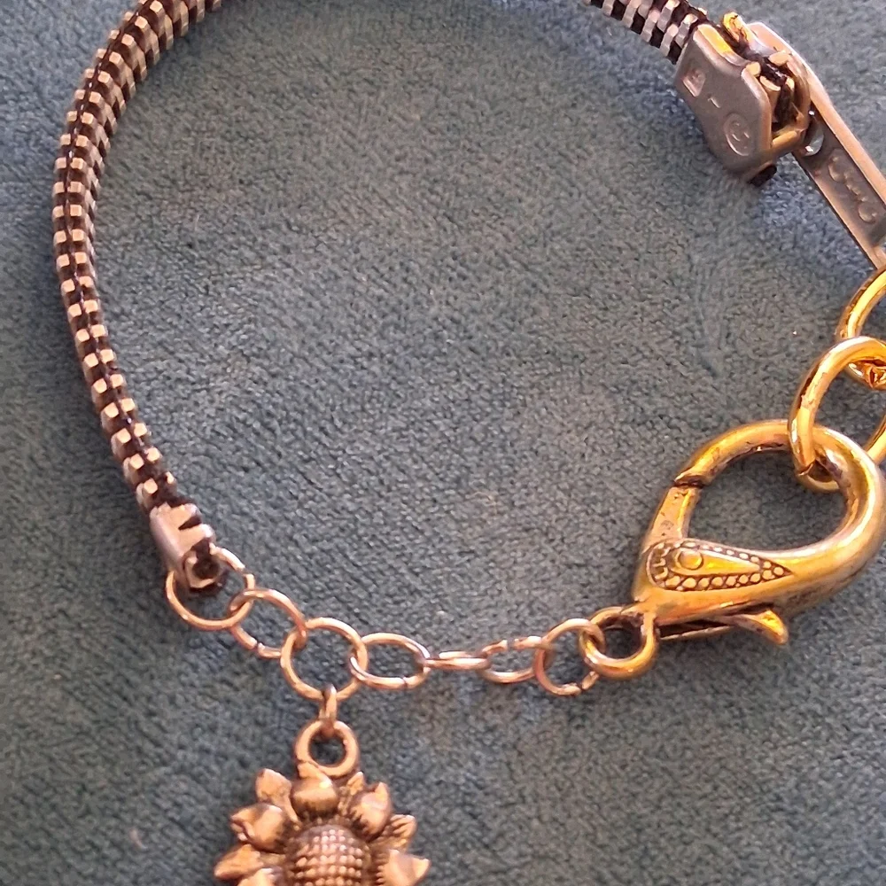 Gold-Tone Sunflower Charm Bracelet - Women Jewelry 8.5 In Long